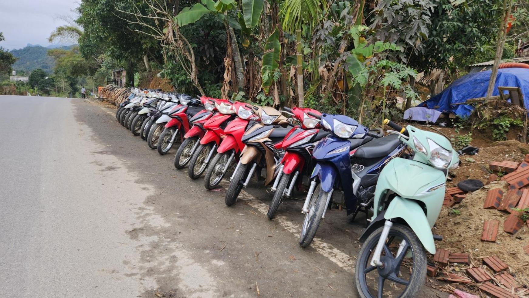 Dong Que Homestay-Tours-Motorbike, Car Rental, Hiking Ha Giang Exterior foto